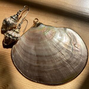Vintage Gold Trimmed Sea Shell Earrings and Pendant (no chain included)